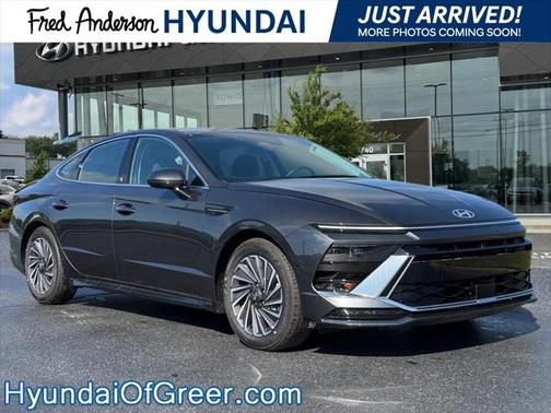 2025 Hyundai SONATA Hybrid SEL