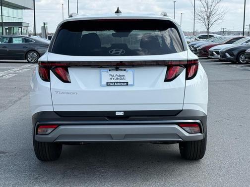 2026 Hyundai TUCSON SEL