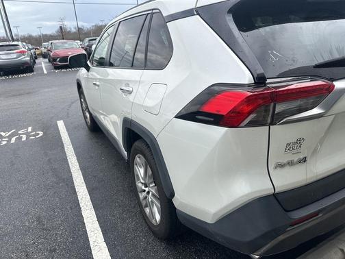 2019 Toyota RAV4 Limited