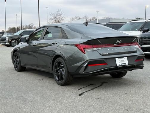 2026 Hyundai ELANTRA HEV SEL Sport