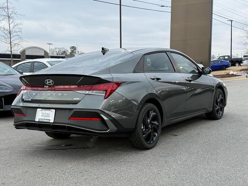 2026 Hyundai ELANTRA HEV SEL Sport