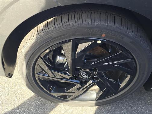 2026 Hyundai ELANTRA HEV SEL Sport