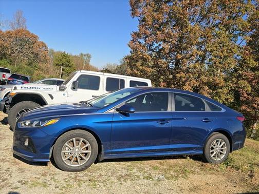 2018 Hyundai SONATA SE