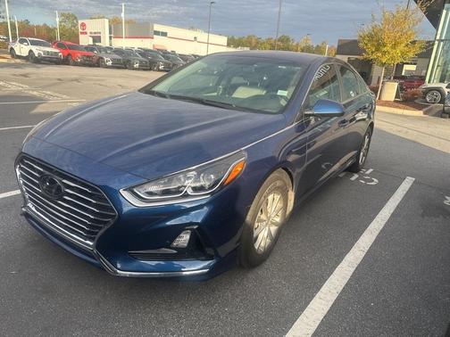 2018 Hyundai SONATA SE