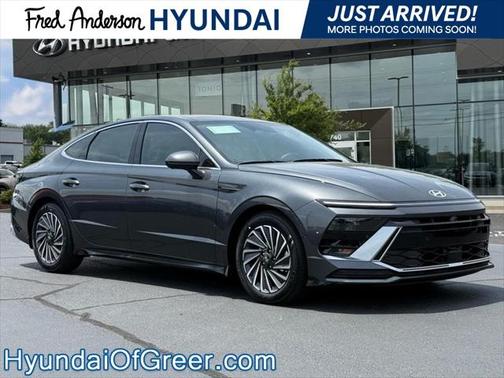 2025 Hyundai SONATA Hybrid Limited