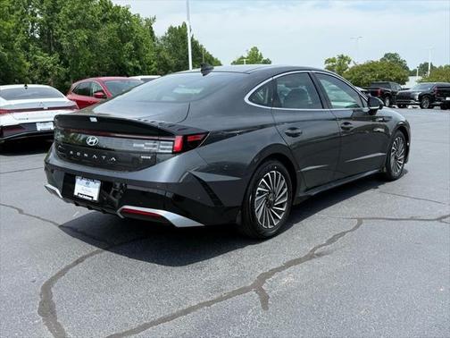 2025 Hyundai SONATA Hybrid Limited