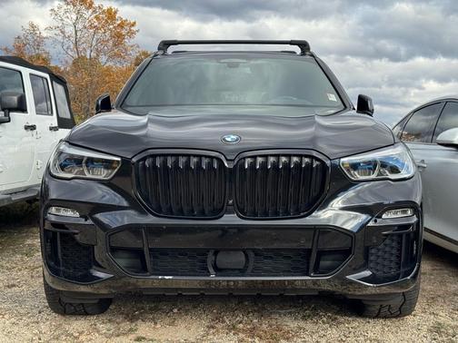 2021 BMW X5 M50i