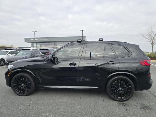 2021 BMW X5 M50i