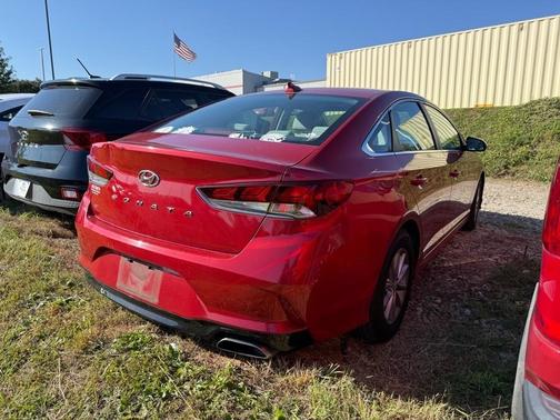 2018 Hyundai SONATA SE