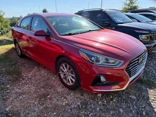 2018 Hyundai SONATA SE