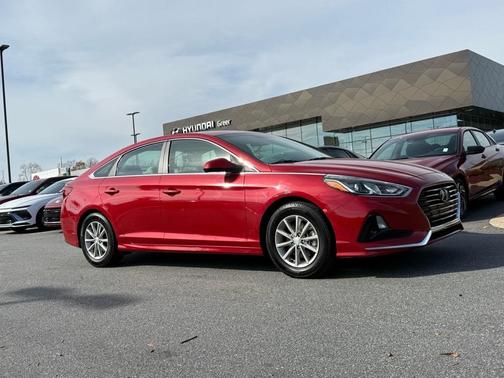 2018 Hyundai SONATA SE