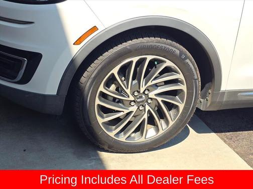 White Platinum Clearcoat Metallic 2019 Lincoln Nautilus Reserve