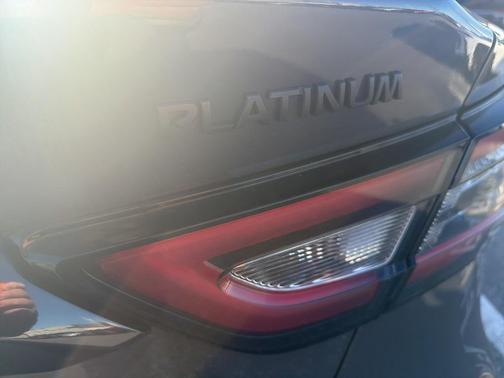 2021 Nissan Maxima Platinum