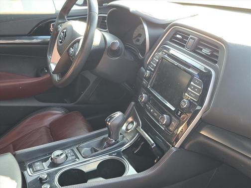 2021 Nissan Maxima Platinum