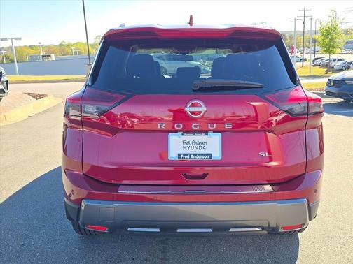 2024 Nissan Rogue SL