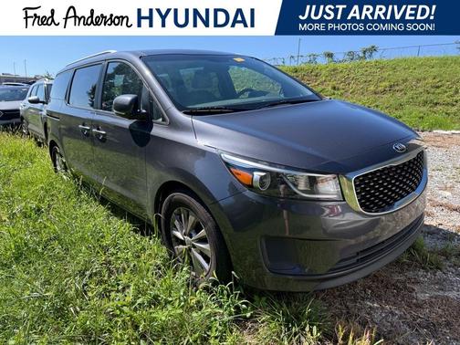 2016 Kia Sedona LX