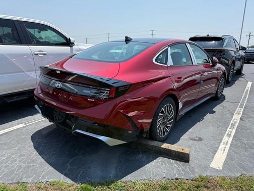 2025 Hyundai SONATA Hybrid Limited