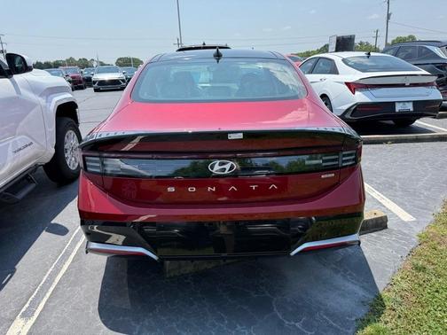 2025 Hyundai SONATA Hybrid Limited