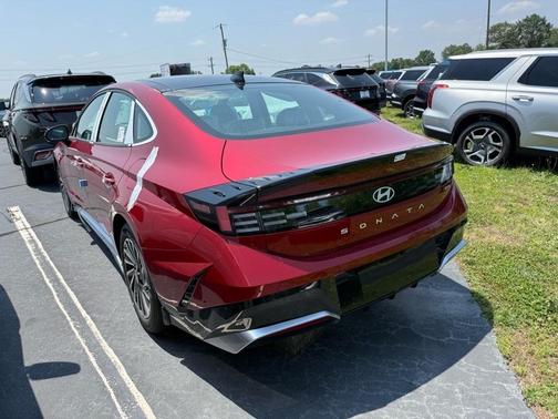 2025 Hyundai SONATA Hybrid Limited