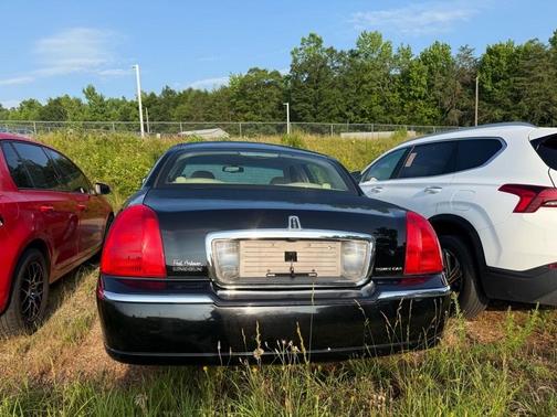 2008 Lincoln Town Car Signature Limited