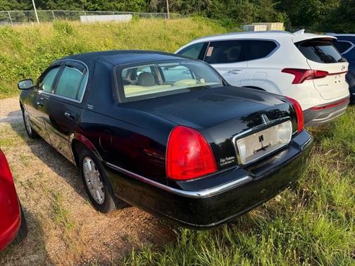 2008 Lincoln Town Car Signature Limited