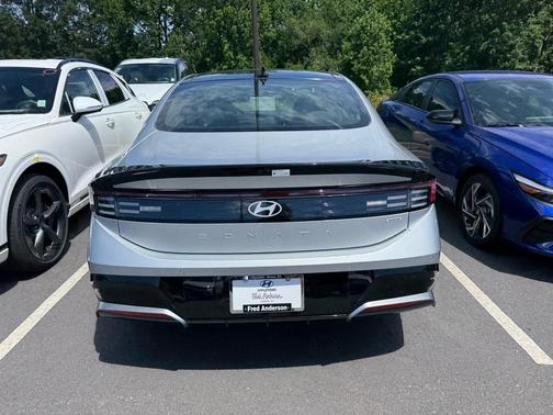2025 Hyundai SONATA Hybrid Limited