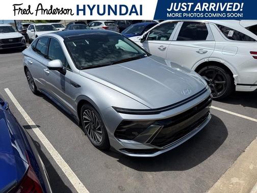 2025 Hyundai SONATA Hybrid Limited