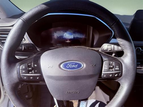 2021 Ford Escape Titanium Hybrid