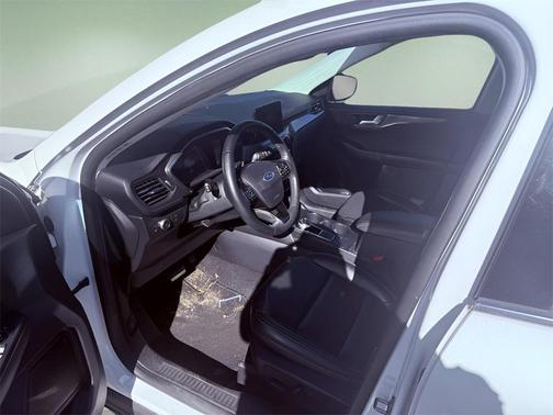2021 Ford Escape Titanium Hybrid