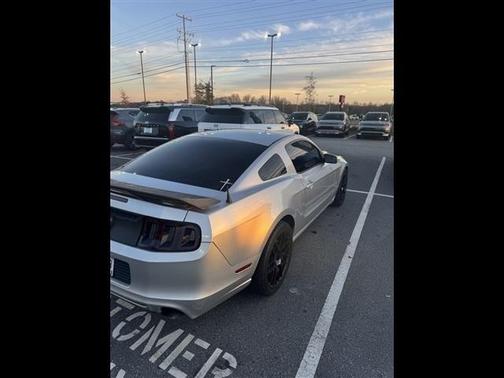 2014 Ford Mustang V6