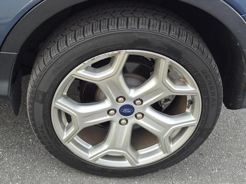 Blue 2018 Ford Escape Titanium