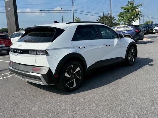 2025 Hyundai IONIQ 5 SEL