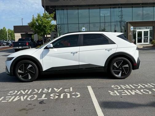 2025 Hyundai IONIQ 5 SEL