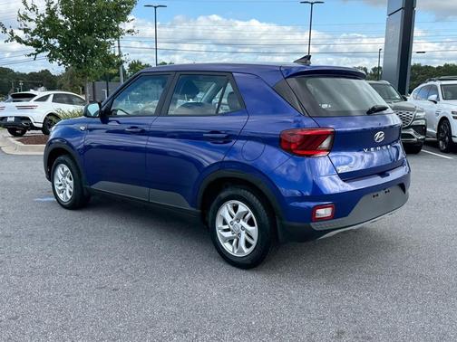 2022 Hyundai VENUE SE