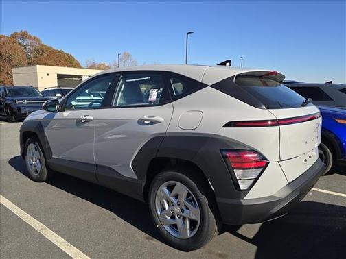 2026 Hyundai KONA SE