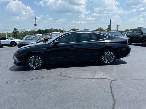 2025 Hyundai SONATA Hybrid SEL