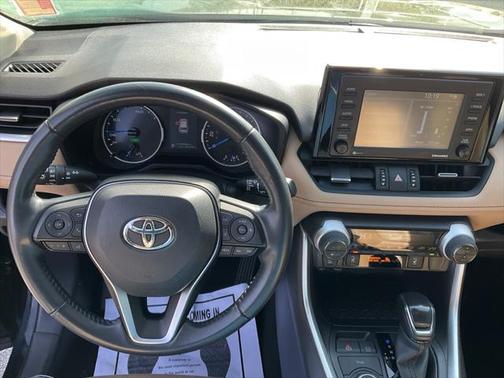 2021 Toyota RAV4 Hybrid XLE Premium