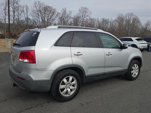 2011 Kia Sorento LX