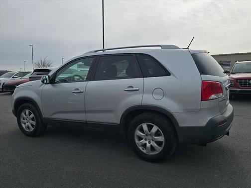 2011 Kia Sorento LX