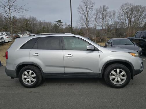 2011 Kia Sorento LX
