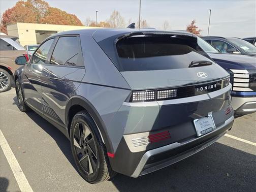 2026 Hyundai IONIQ 5 SE