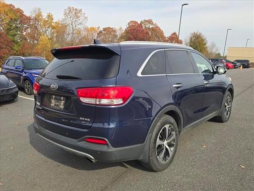 2018 Kia Sorento EX