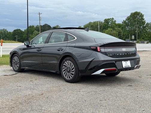 2025 Hyundai SONATA Hybrid Limited