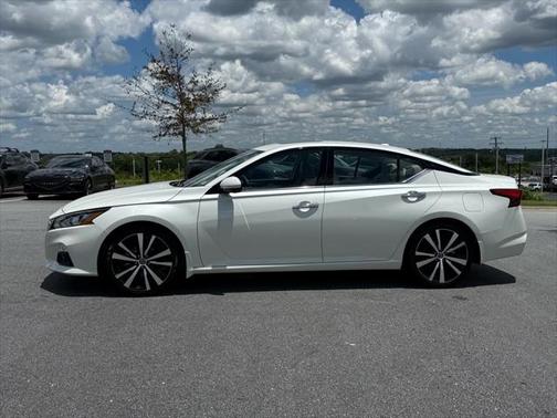 2020 Nissan Altima 2.0 Platinum