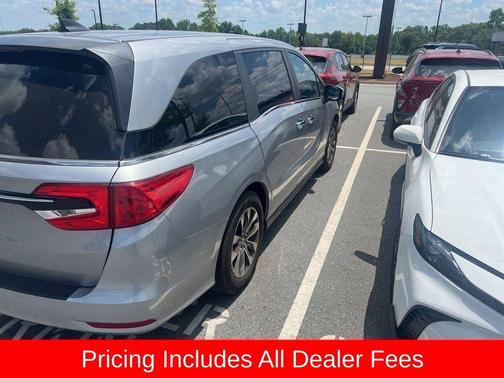 Silver Metallic 2022 Honda Odyssey EX-L