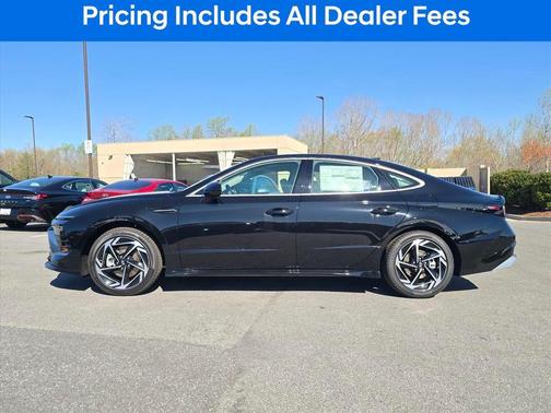 Black 2026 Hyundai SONATA SEL Sport