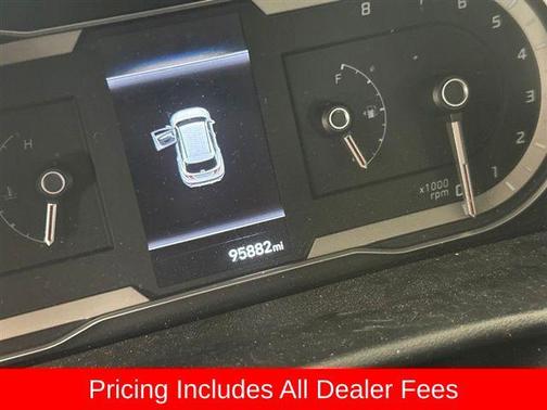 Shimmering Silver 2022 Hyundai TUCSON SE