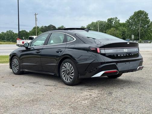 2025 Hyundai SONATA Hybrid Limited