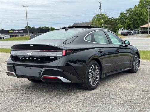2025 Hyundai SONATA Hybrid Limited