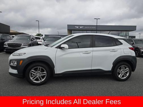 Chalk White 2019 Hyundai KONA SE